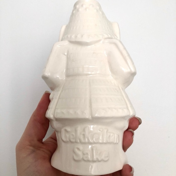 Gakkeikan Samurai Sake Porcelain Bottle/Decanter/Vase - Picture 4 of 6